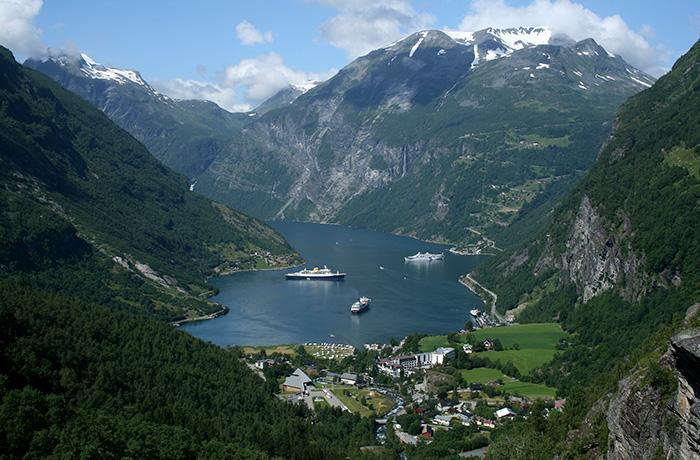 One World Trips - Marine - Expedition Cruises - Norway - Geirangerfjord